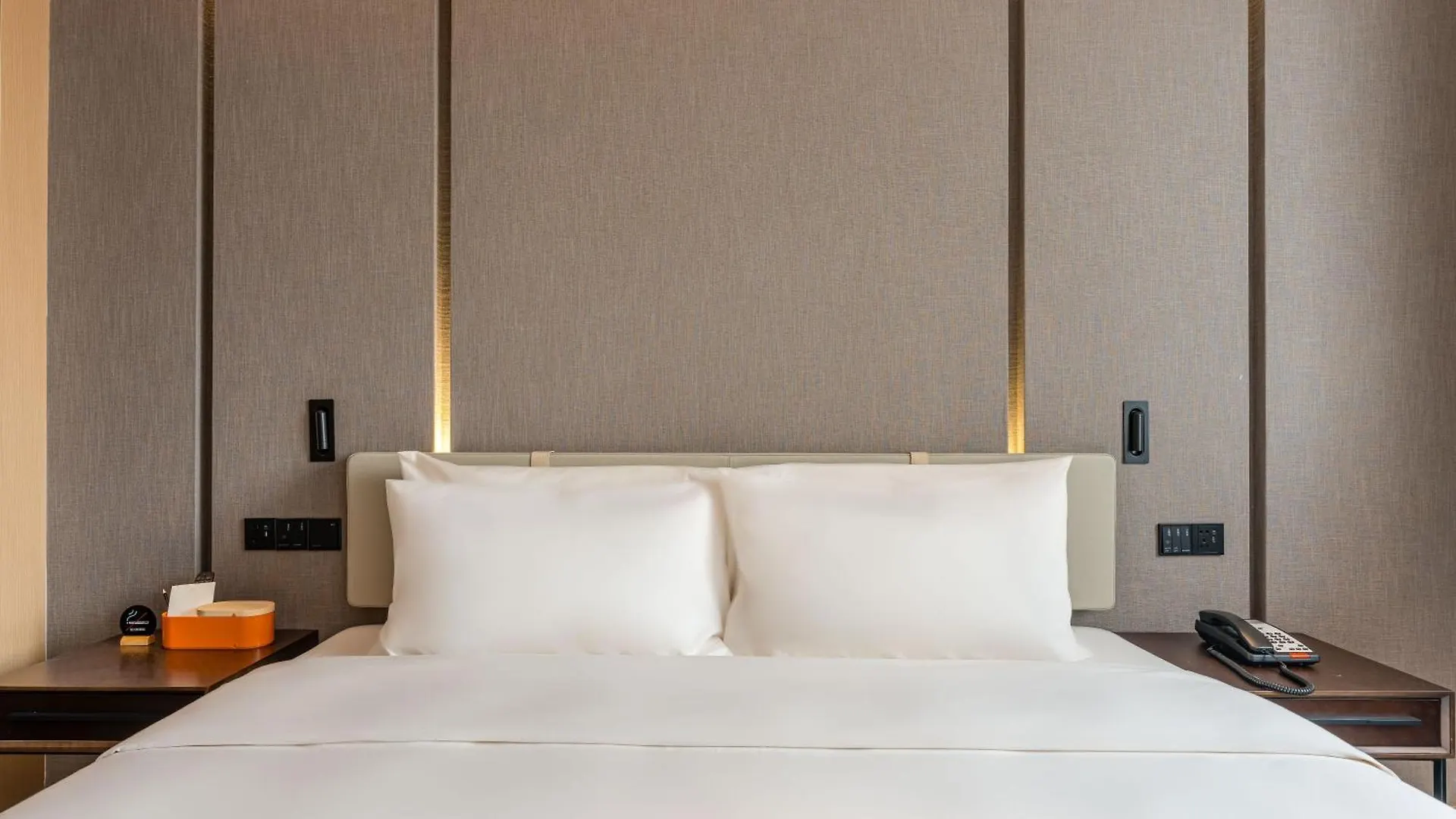 Atour Hotel Suzhou University Town Yuexi Subway Station 4*, Σουτσόου